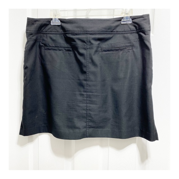 2 Izod Black & Cream Tennis Skirts Size 12 Deep Front Pockets Zippers Size 12 - Picture 2 of 16